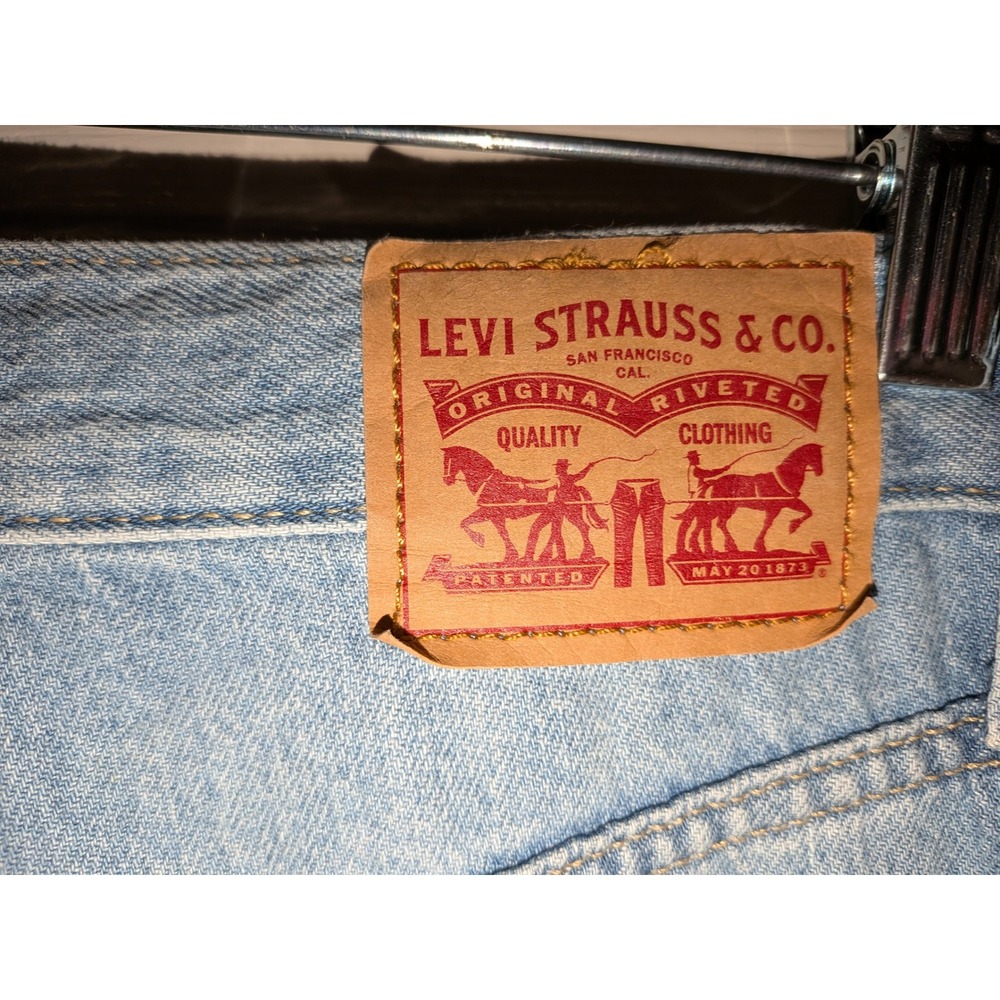 Levis High‎ Waisted Straight Leg Jeans Light Wash Blue Denim Size 26 - Picture 2 of 4